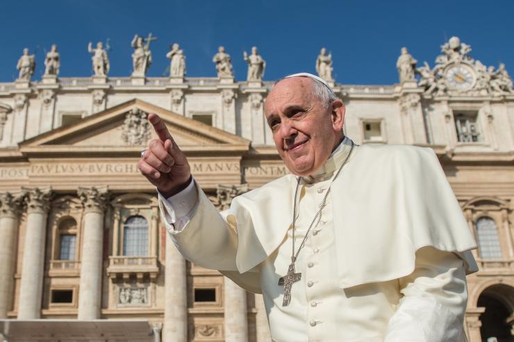 Pope Francis will meet with the oldest Portuguese priest